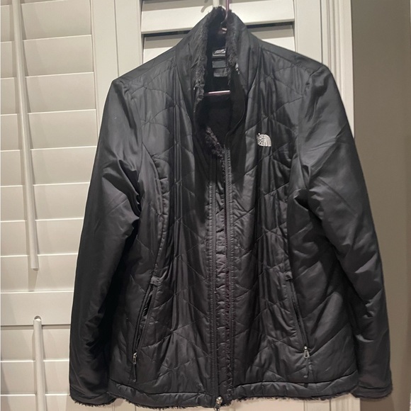 Women’s Large North Face jacket with faux fur on the inside - Picture 1 of 4